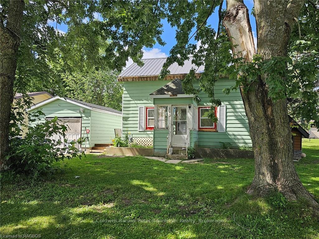 Photo 2 of 112 George Street, Arran-Elderslie — HOMEH