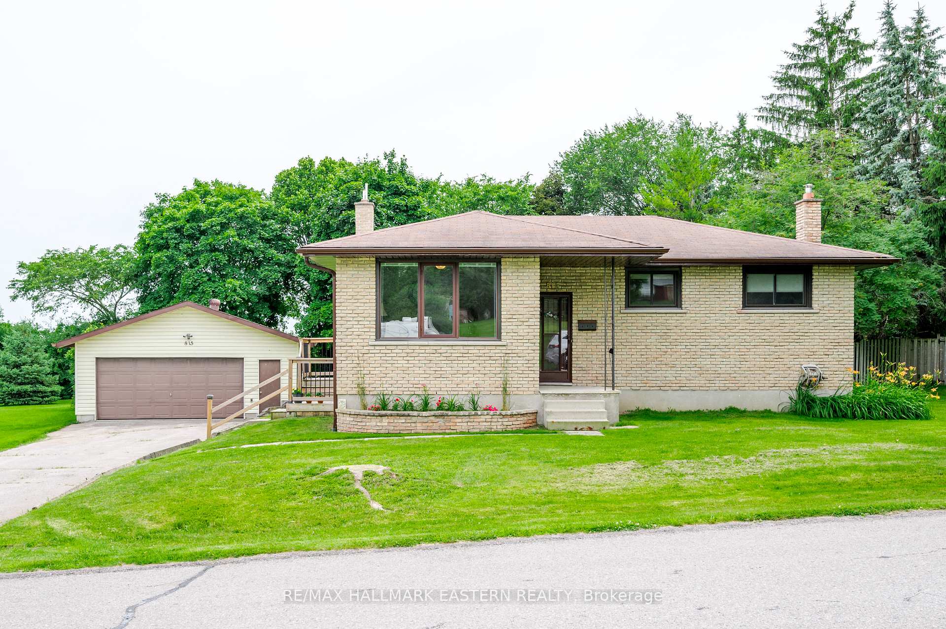 Front of 815 Stewart Drive