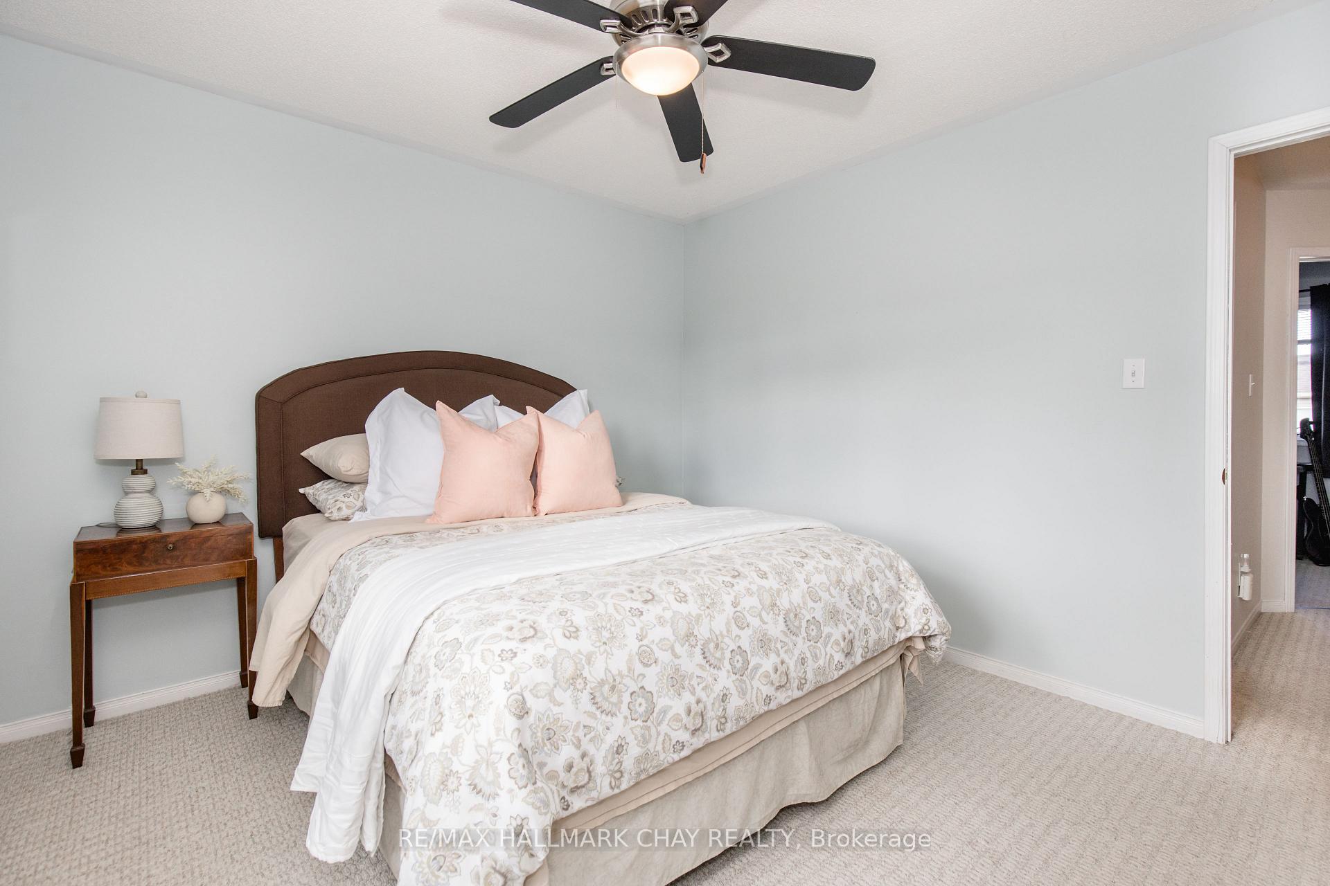Photo 9 of 86 Trevino Circle, Barrie, East Bayfield — HOMEH
