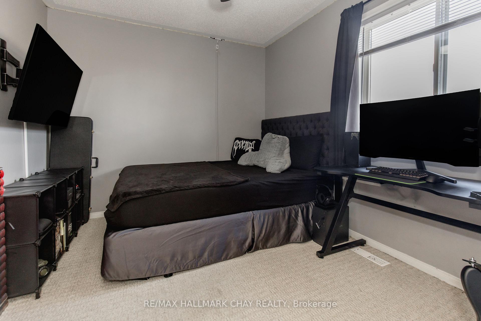Photo 17 of 86 Trevino Circle, Barrie, East Bayfield — HOMEH