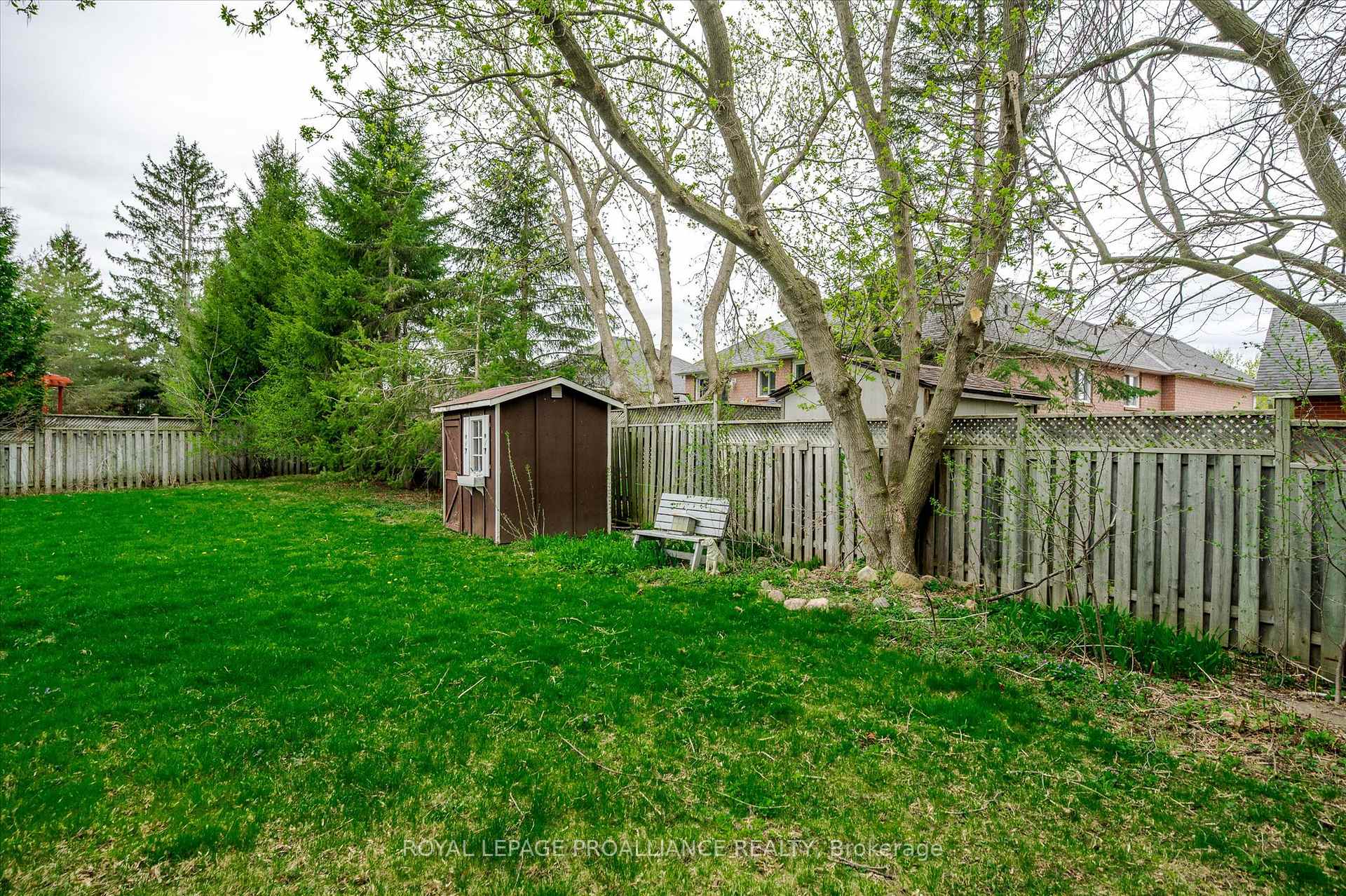 Photo 20 of 1512 Glenforest Crescent, Peterborough, Monaghan Ward 2 — HOMEH