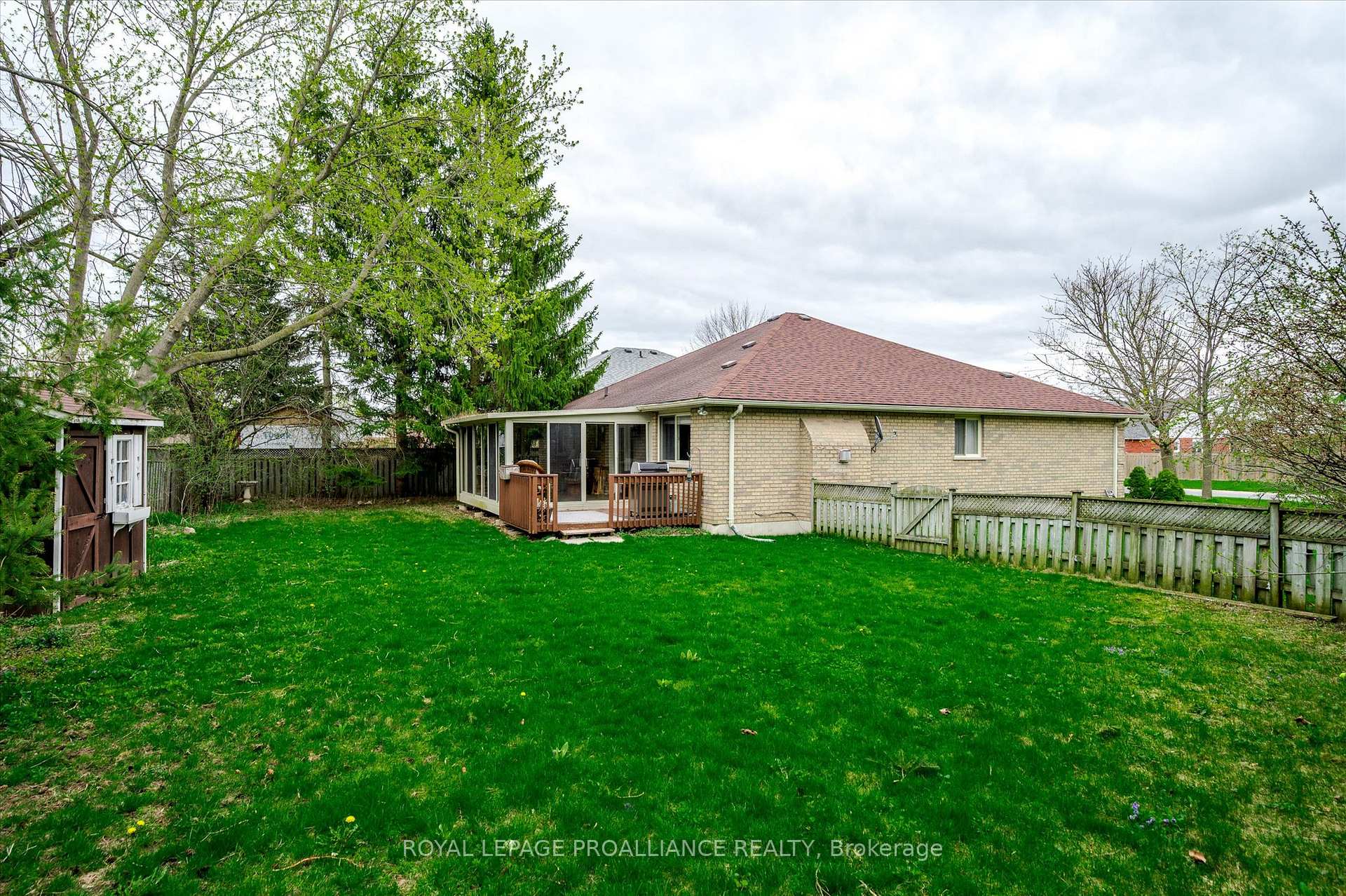 Photo 21 of 1512 Glenforest Crescent, Peterborough, Monaghan Ward 2 — HOMEH