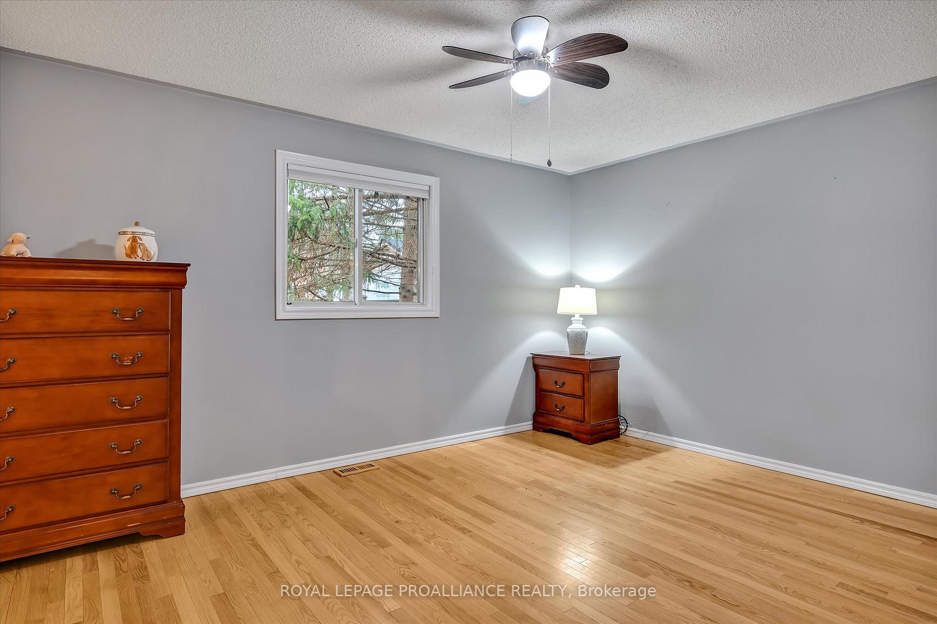 Photo 26 of 1512 Glenforest Crescent, Peterborough, Monaghan Ward 2 — HOMEH