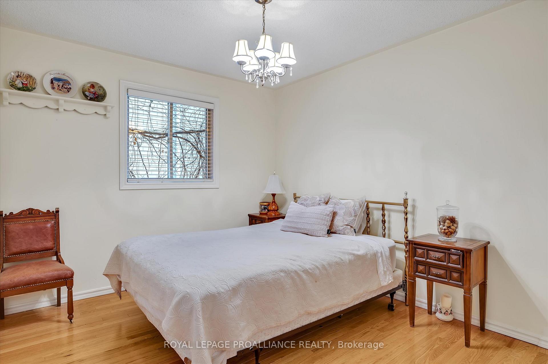 Photo 30 of 1512 Glenforest Crescent, Peterborough, Monaghan Ward 2 — HOMEH