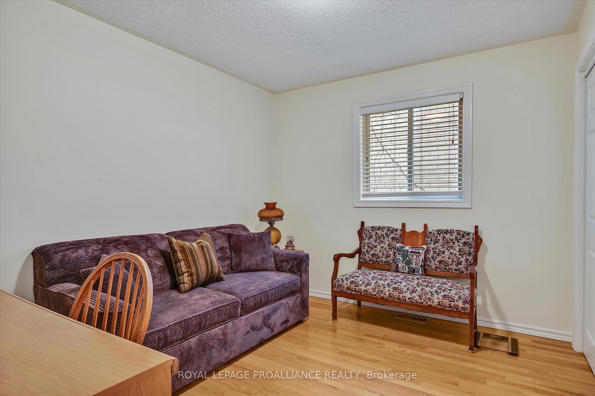 Photo 31 of 1512 Glenforest Crescent, Peterborough, Monaghan Ward 2 — HOMEH