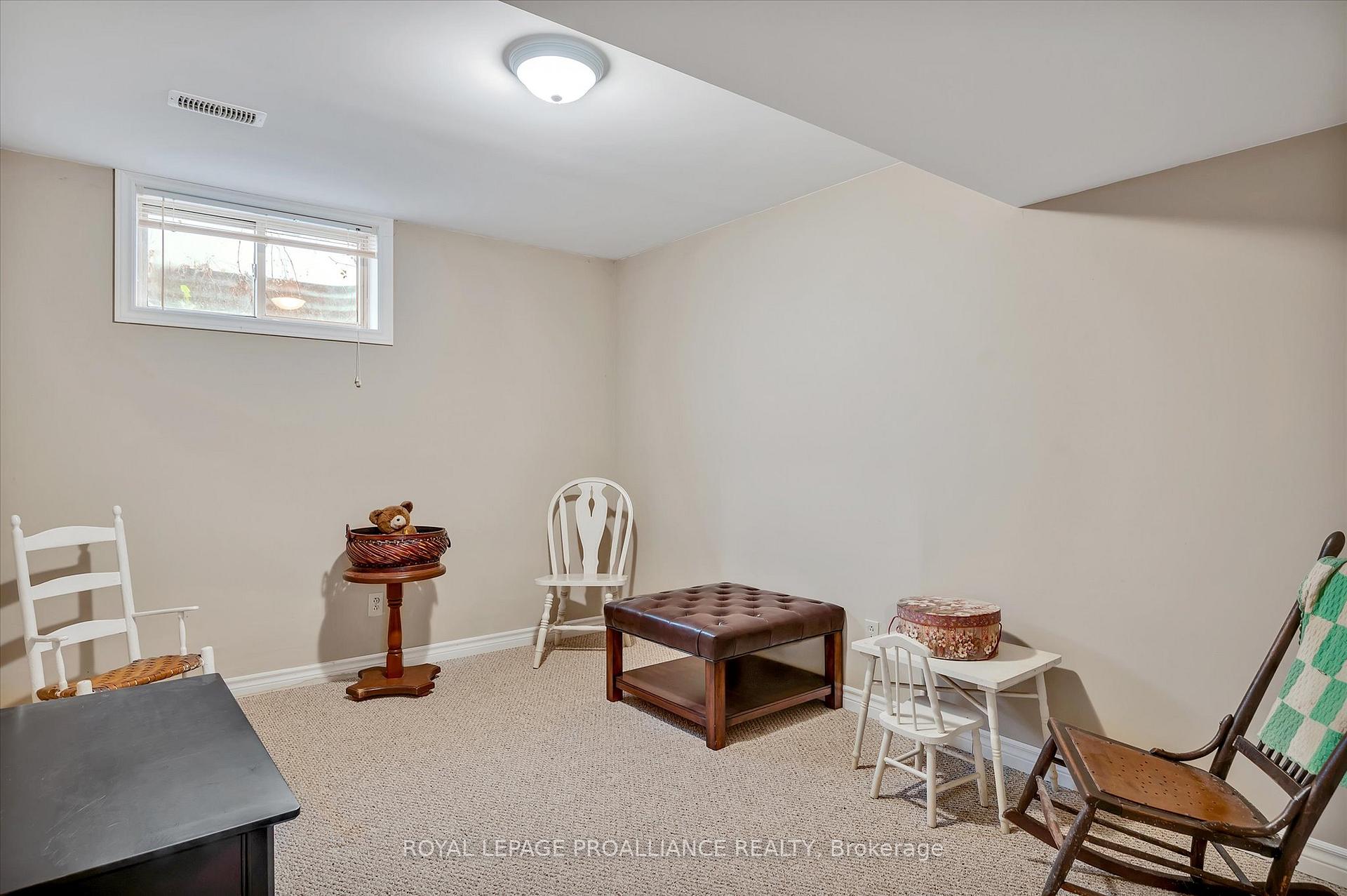 Photo 36 of 1512 Glenforest Crescent, Peterborough, Monaghan Ward 2 — HOMEH