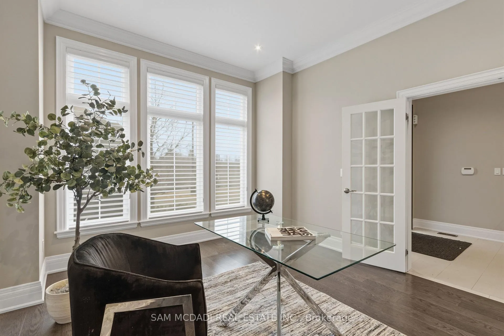 Photo 6 of 92 Heintzman Crescent, Vaughan, Patterson — HOMEH