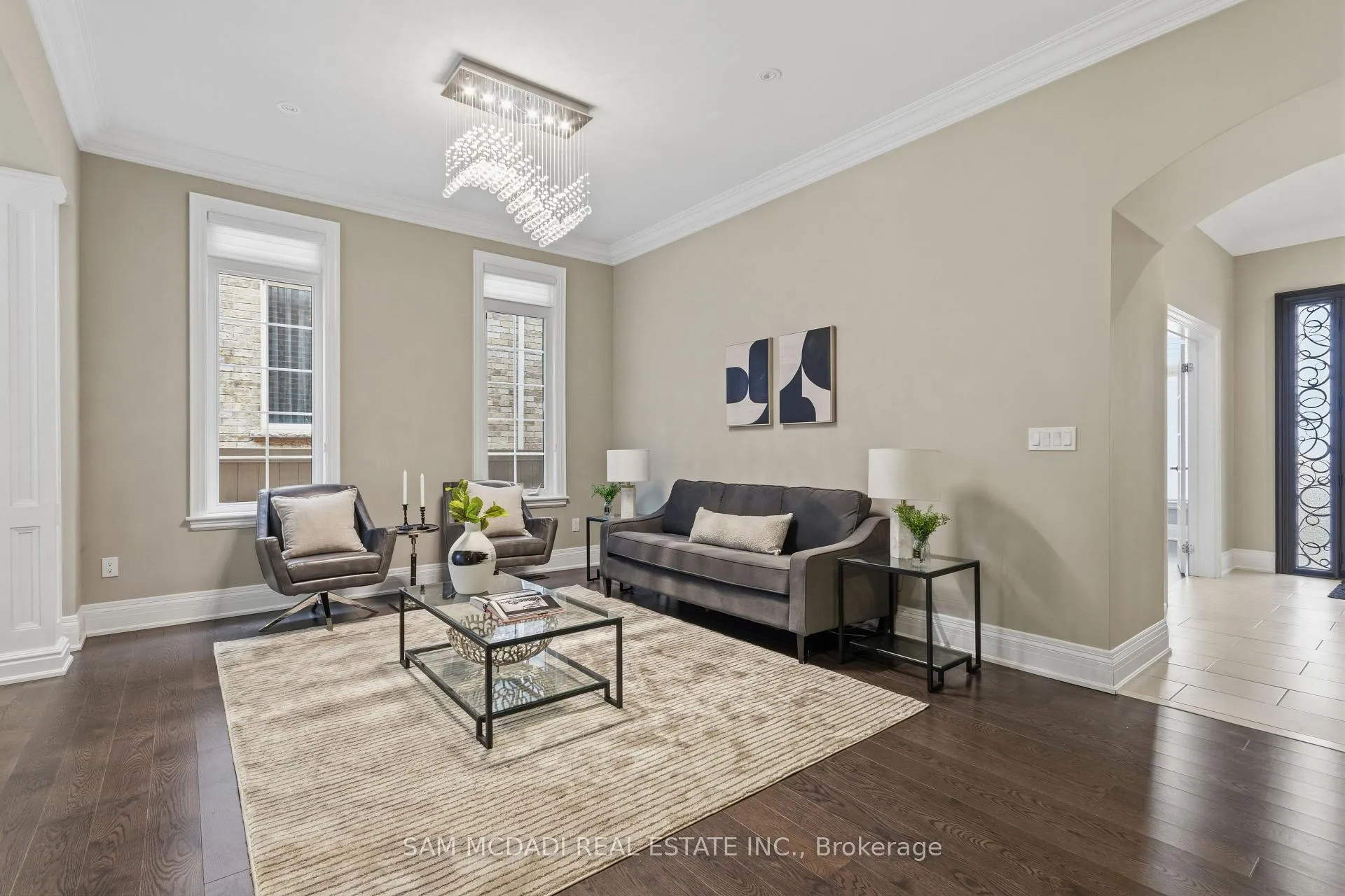 Photo 8 of 92 Heintzman Crescent, Vaughan, Patterson — HOMEH