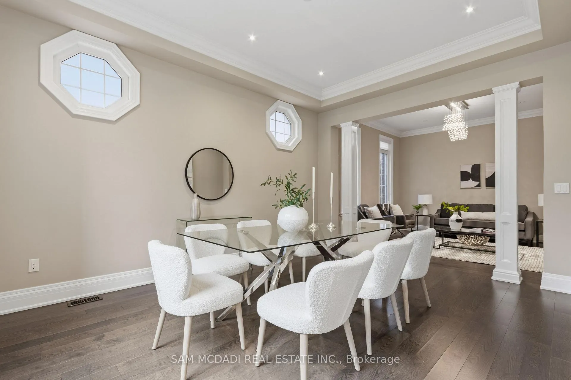 Photo 10 of 92 Heintzman Crescent, Vaughan, Patterson — HOMEH