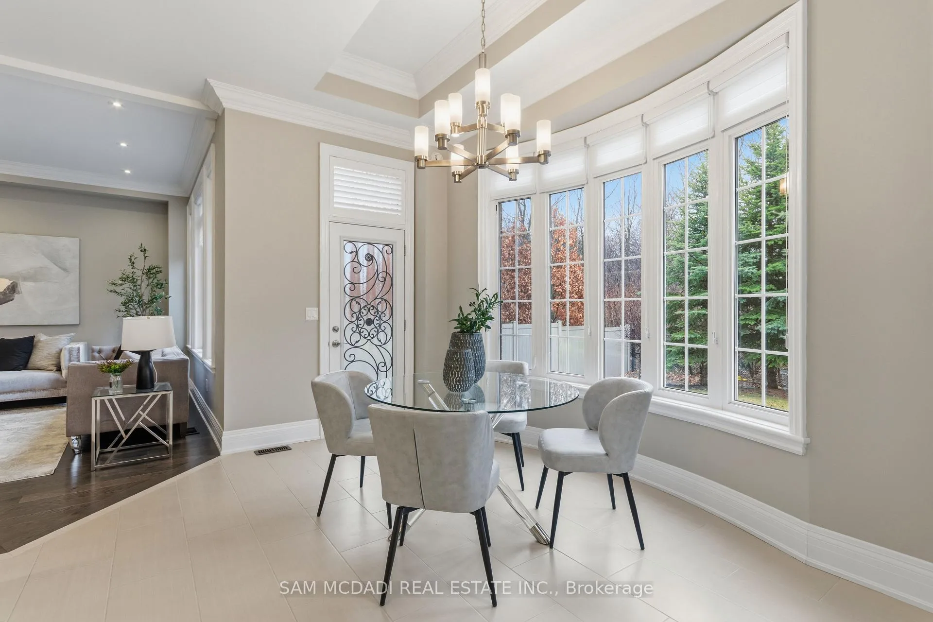 Photo 15 of 92 Heintzman Crescent, Vaughan, Patterson — HOMEH