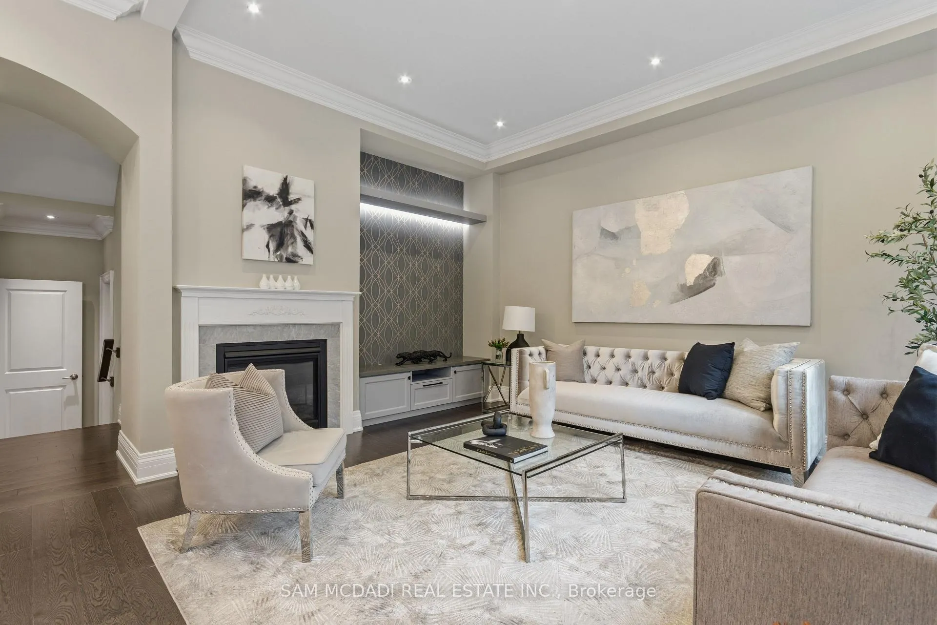 Photo 19 of 92 Heintzman Crescent, Vaughan, Patterson — HOMEH