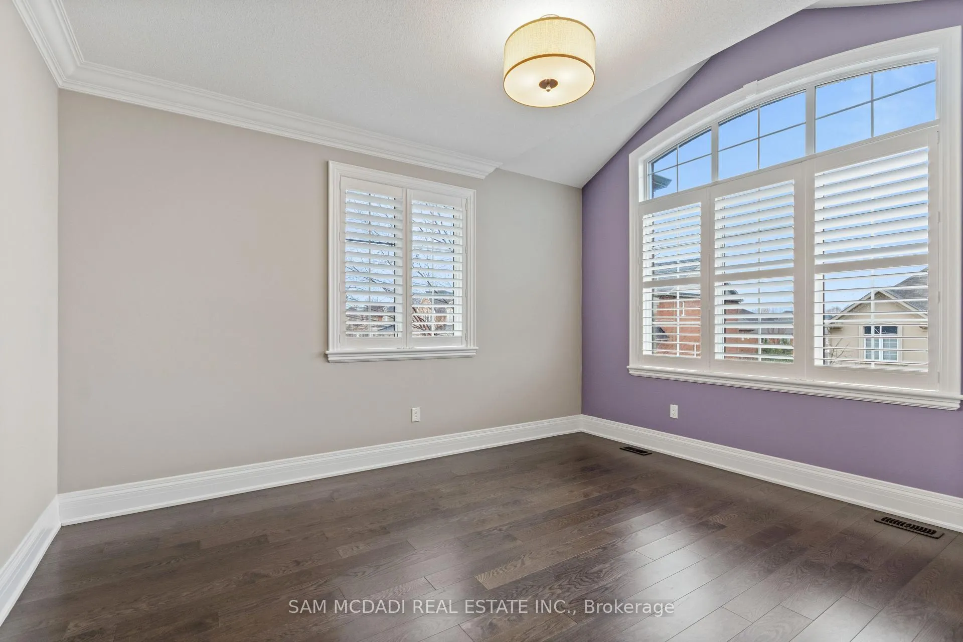 Photo 30 of 92 Heintzman Crescent, Vaughan, Patterson — HOMEH
