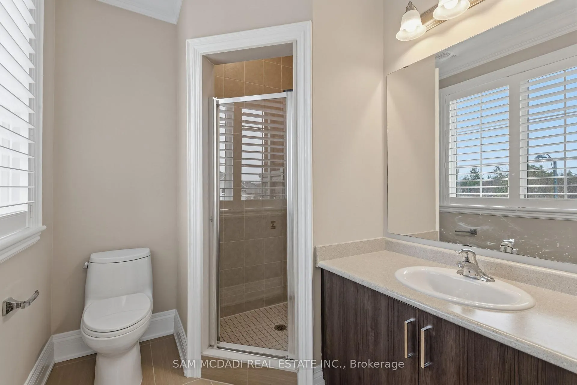 Photo 32 of 92 Heintzman Crescent, Vaughan, Patterson — HOMEH