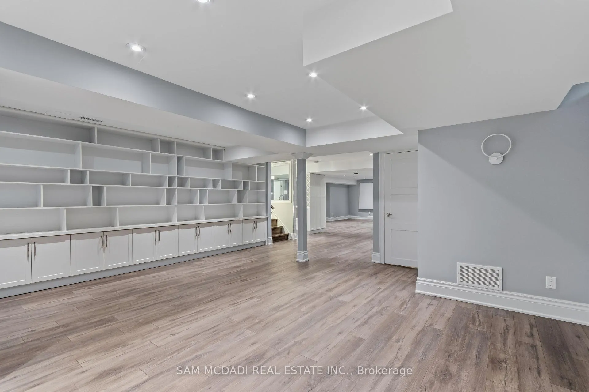 Photo 46 of 92 Heintzman Crescent, Vaughan, Patterson — HOMEH