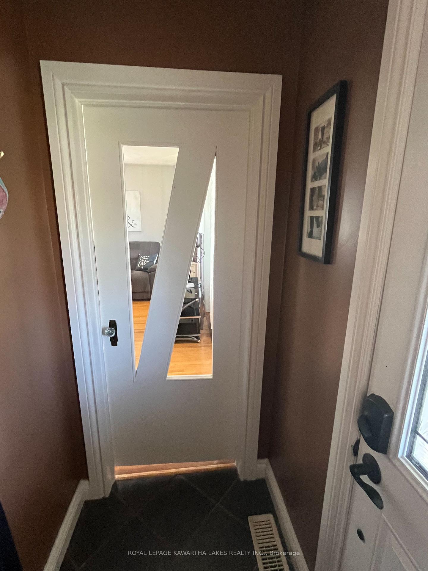 Photo 9 of 463 Arndon Avenue, Peterborough, Otonabee Ward 1 — HOMEH