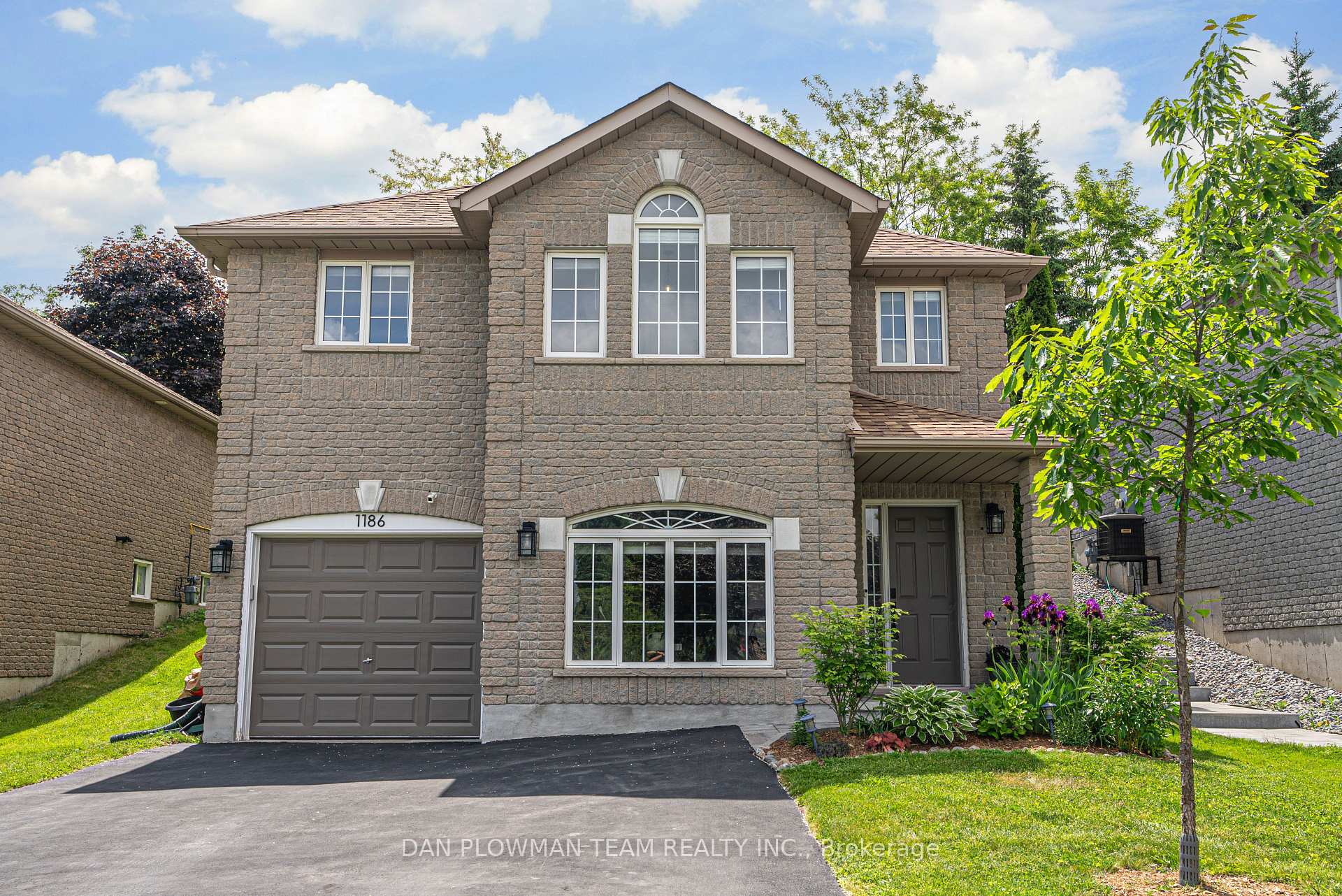 Photo 1 of 1186 Baker Street, Peterborough, Northcrest Ward 5 — HOMEH