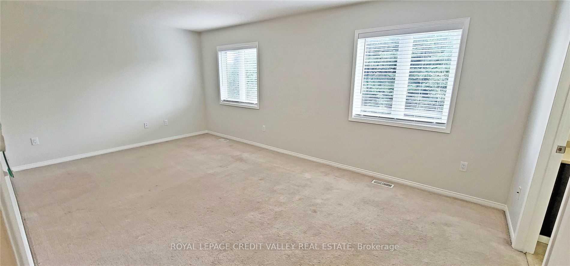 Photo 10 of 14 Mcginty Avenue, Ajax, Central East — HOMEH