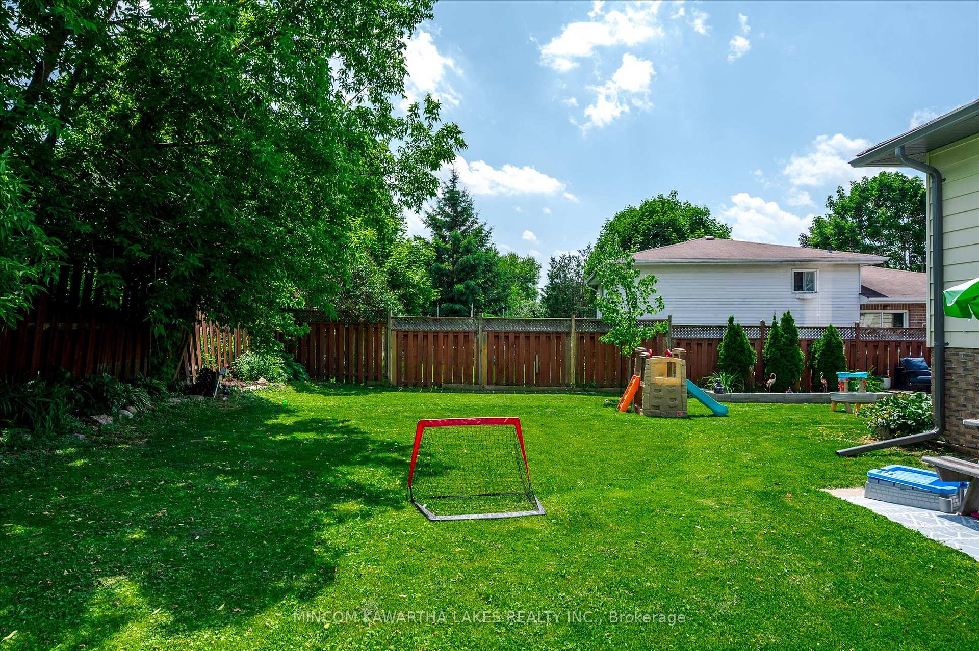 Photo 43 of 249 Middlefield Road, Peterborough, Ashburnham Ward 4 — HOMEH
