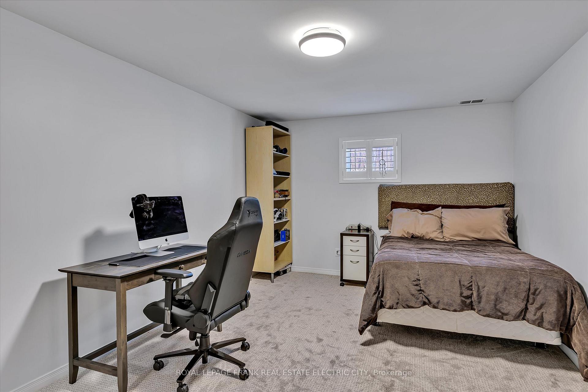 Photo 8 of 1504 Hetherington Drive, Peterborough, Northcrest Ward 5 — HOMEH