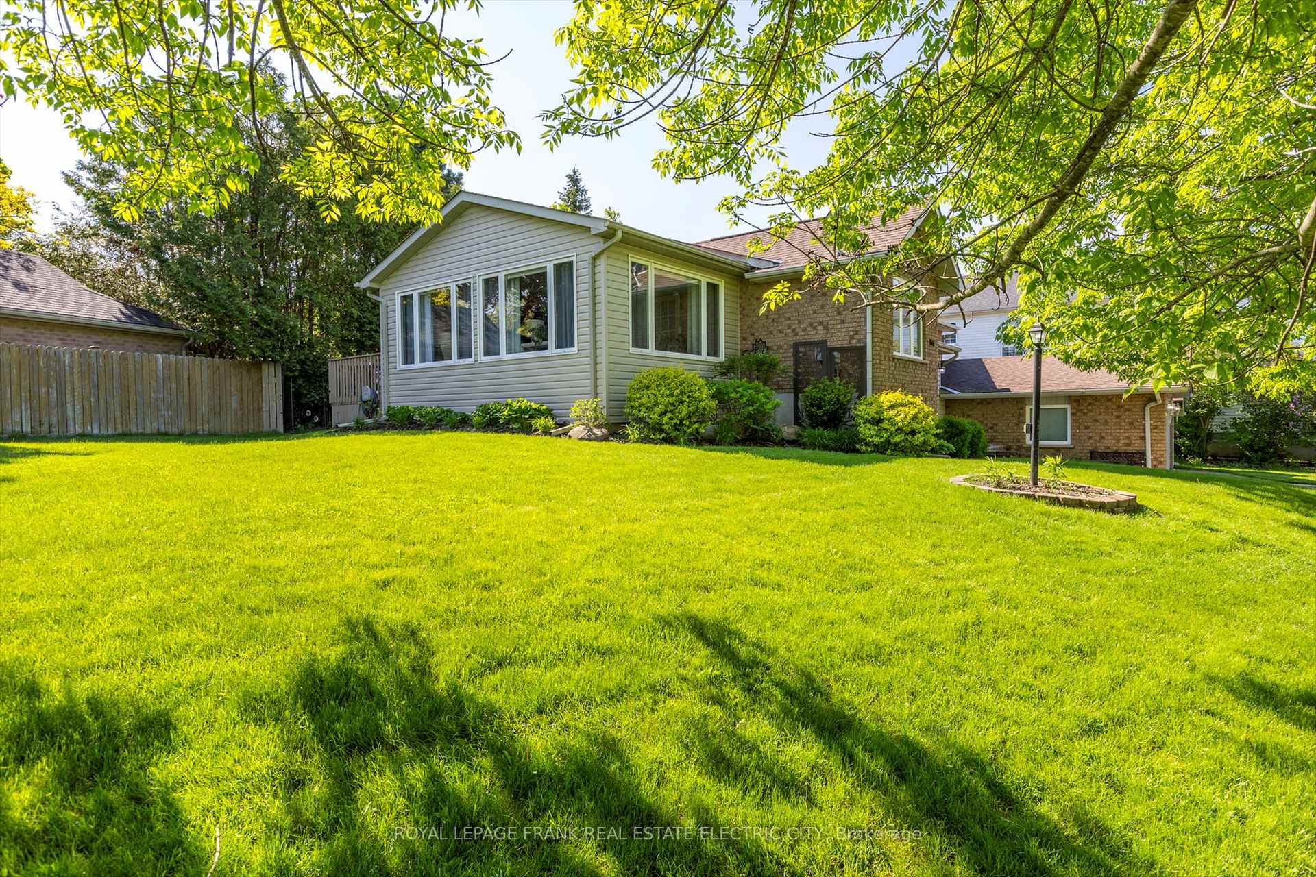 Photo 26 of 1504 Hetherington Drive, Peterborough, Northcrest Ward 5 — HOMEH