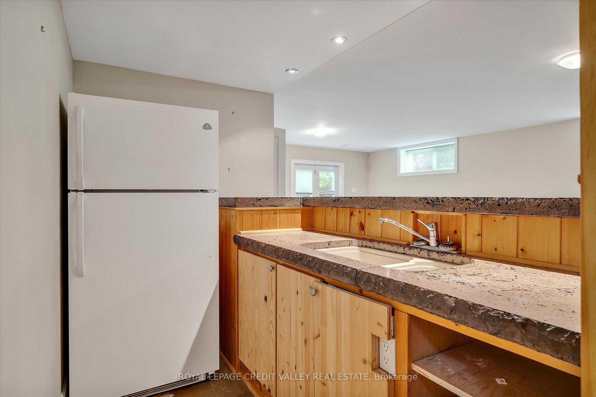 Photo 30 of 62 Edgewood Road, Peterborough, Monaghan Ward 2 — HOMEH