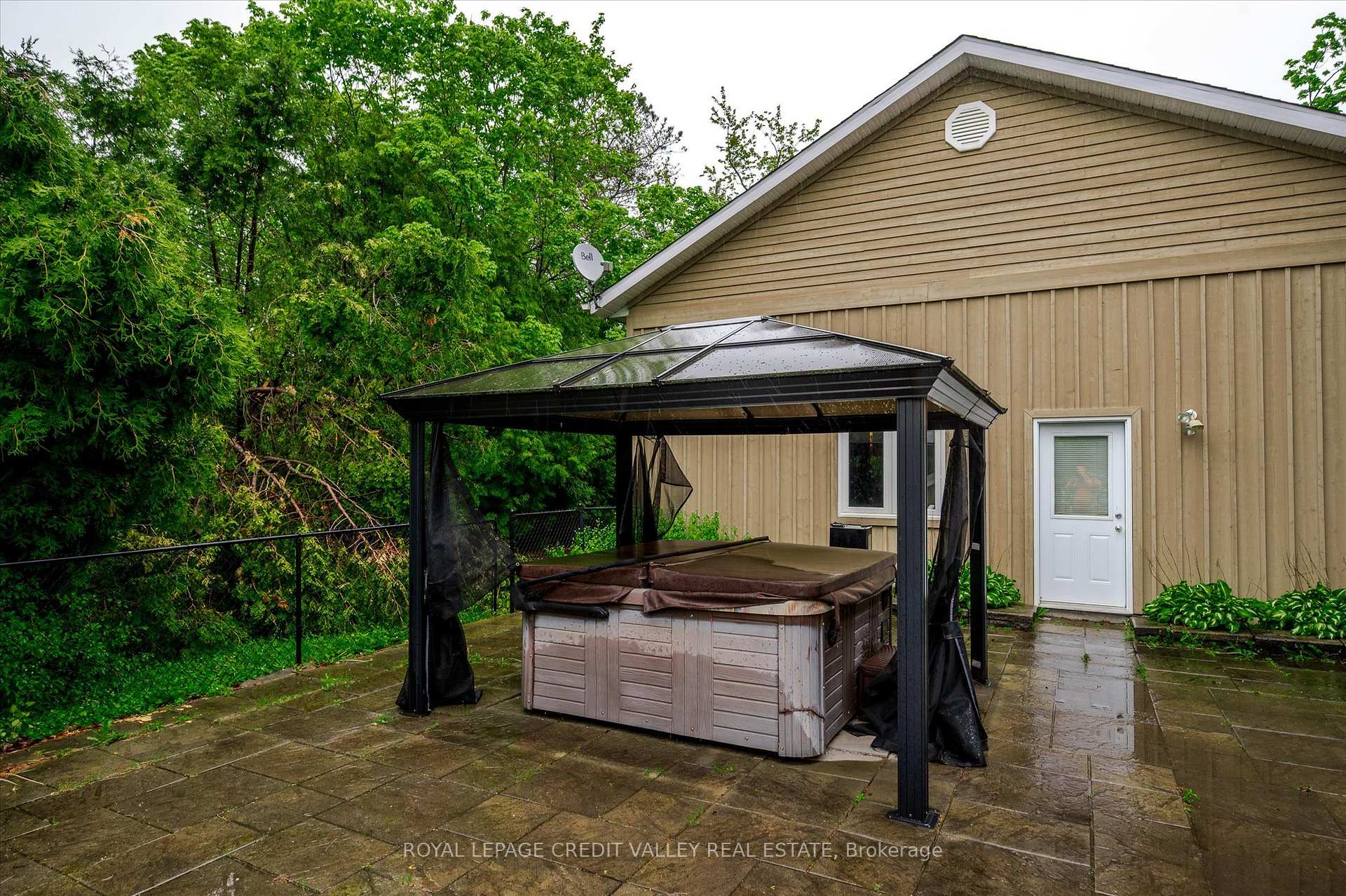 Photo 46 of 62 Edgewood Road, Peterborough, Monaghan Ward 2 — HOMEH