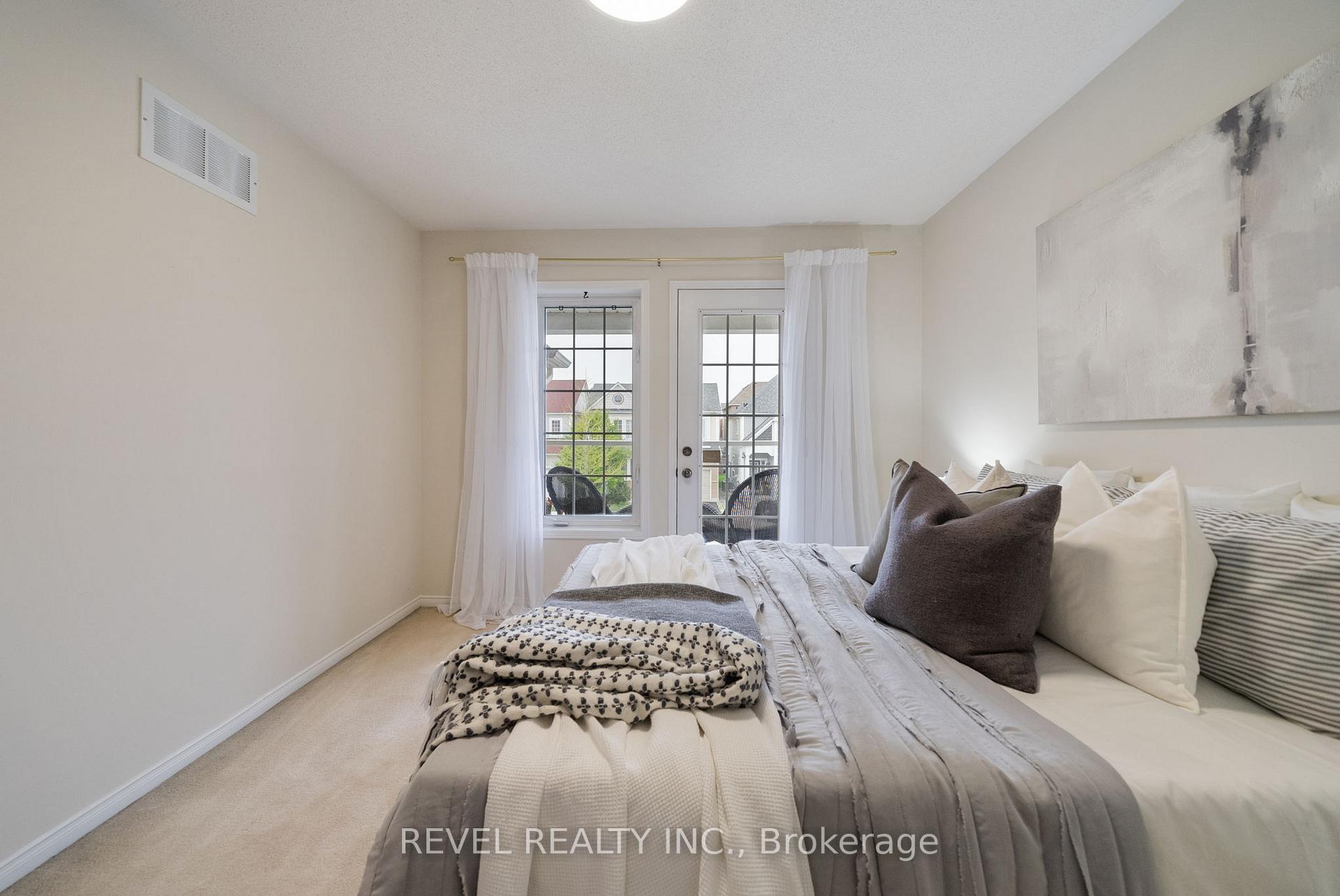 Photo 20 of 39 Handley Crescent, Ajax, South East — HOMEH