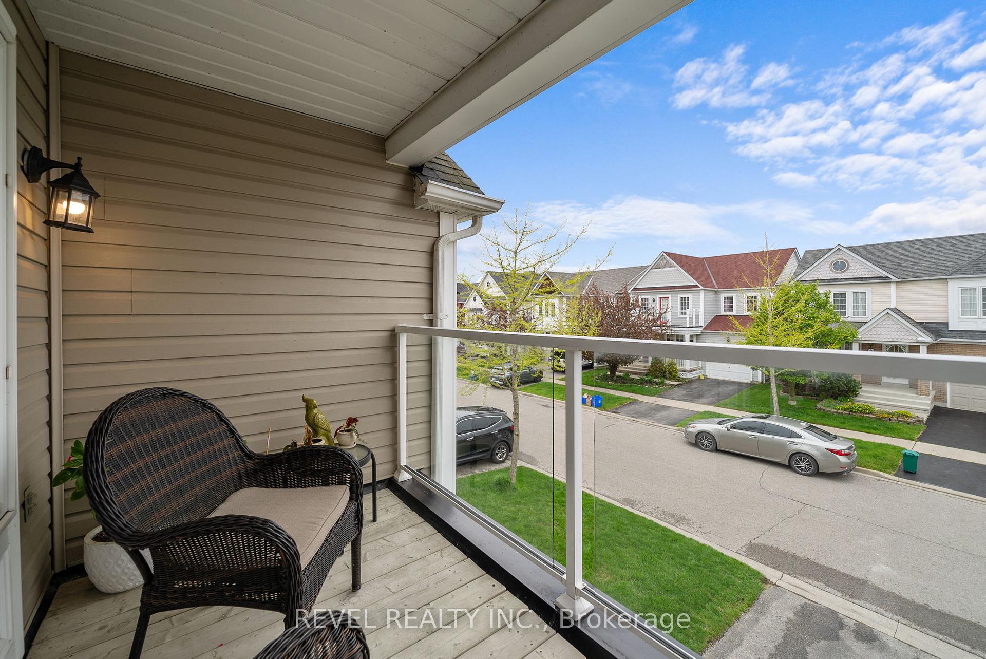 Photo 28 of 39 Handley Crescent, Ajax, South East — HOMEH