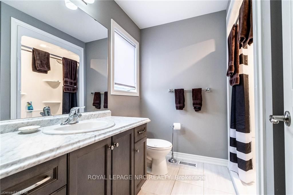 Photo 22 of 88 Spruce Crescent, Welland, Coyle Creek — HOMEH
