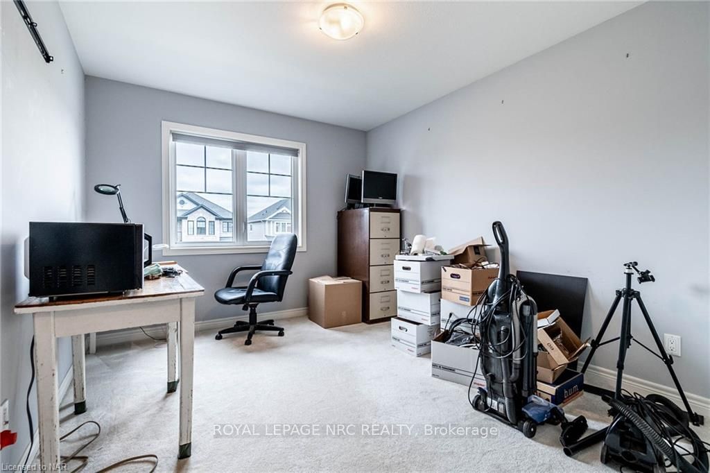 Photo 24 of 88 Spruce Crescent, Welland, Coyle Creek — HOMEH
