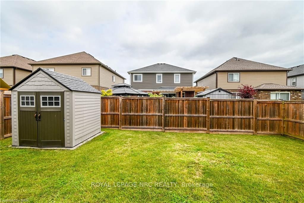 Photo 32 of 88 Spruce Crescent, Welland, Coyle Creek — HOMEH