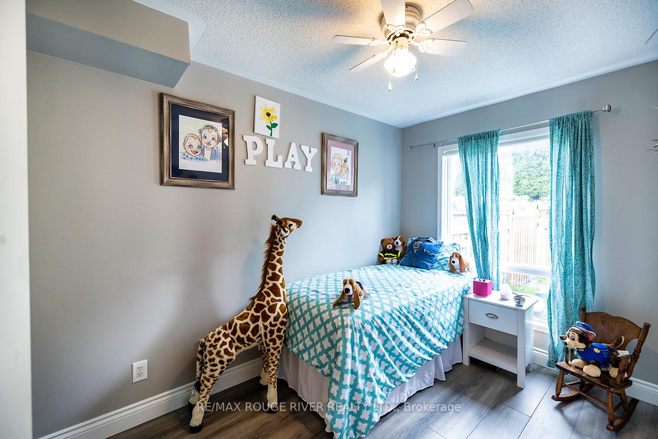 Photo 20 of 1330 Eagle Crescent, Peterborough, Monaghan Ward 2 — HOMEH