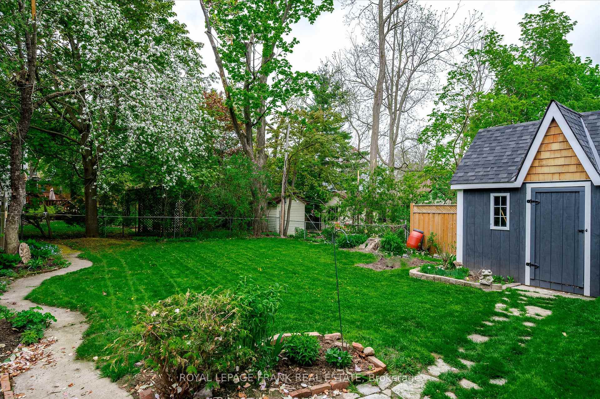Photo 33 of 83 Benson Avenue, Peterborough, Northcrest Ward 5 — HOMEH