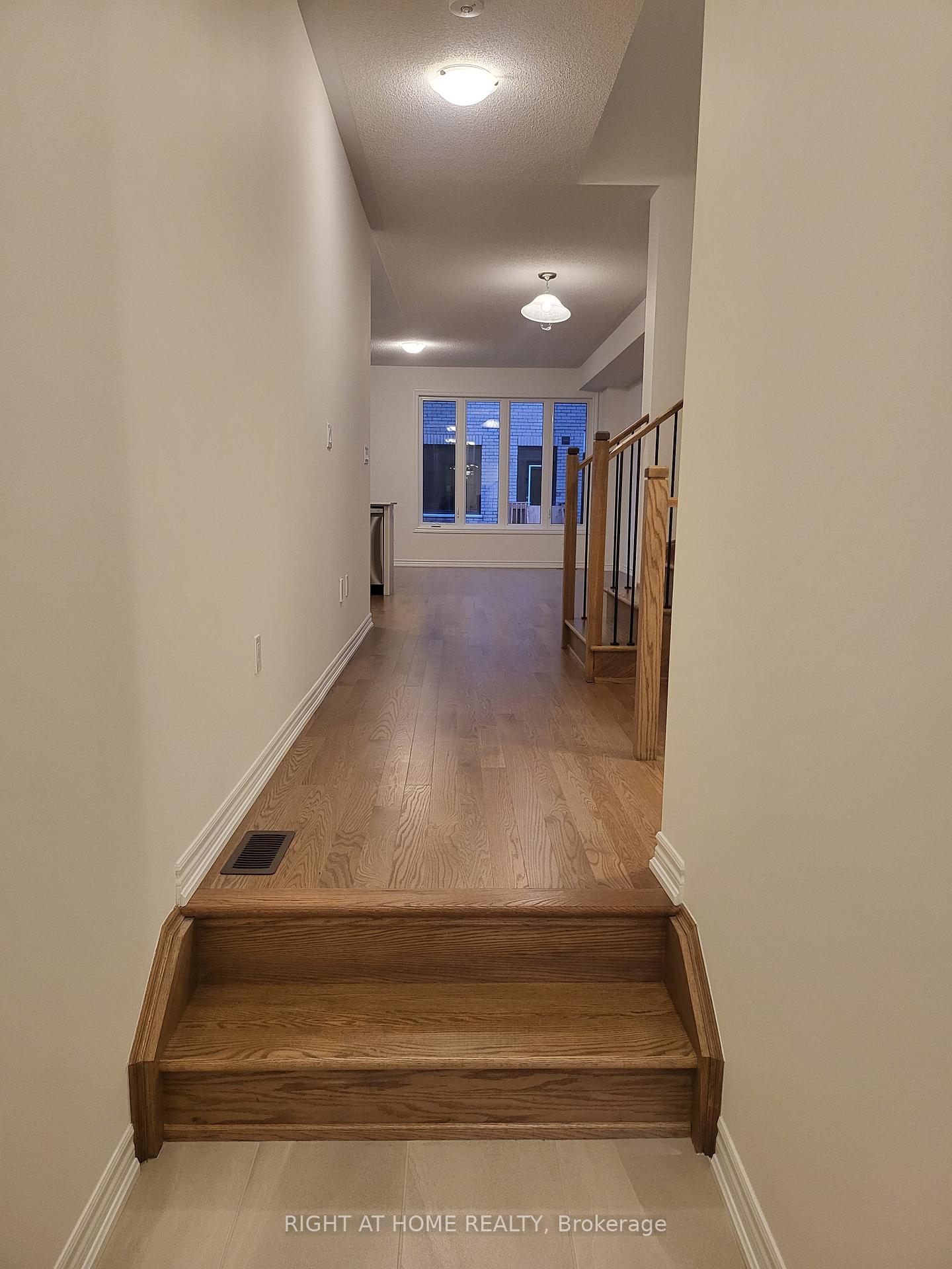 Photo 5 of 514 Celandine Terrace, Milton, Walker — HOMEH