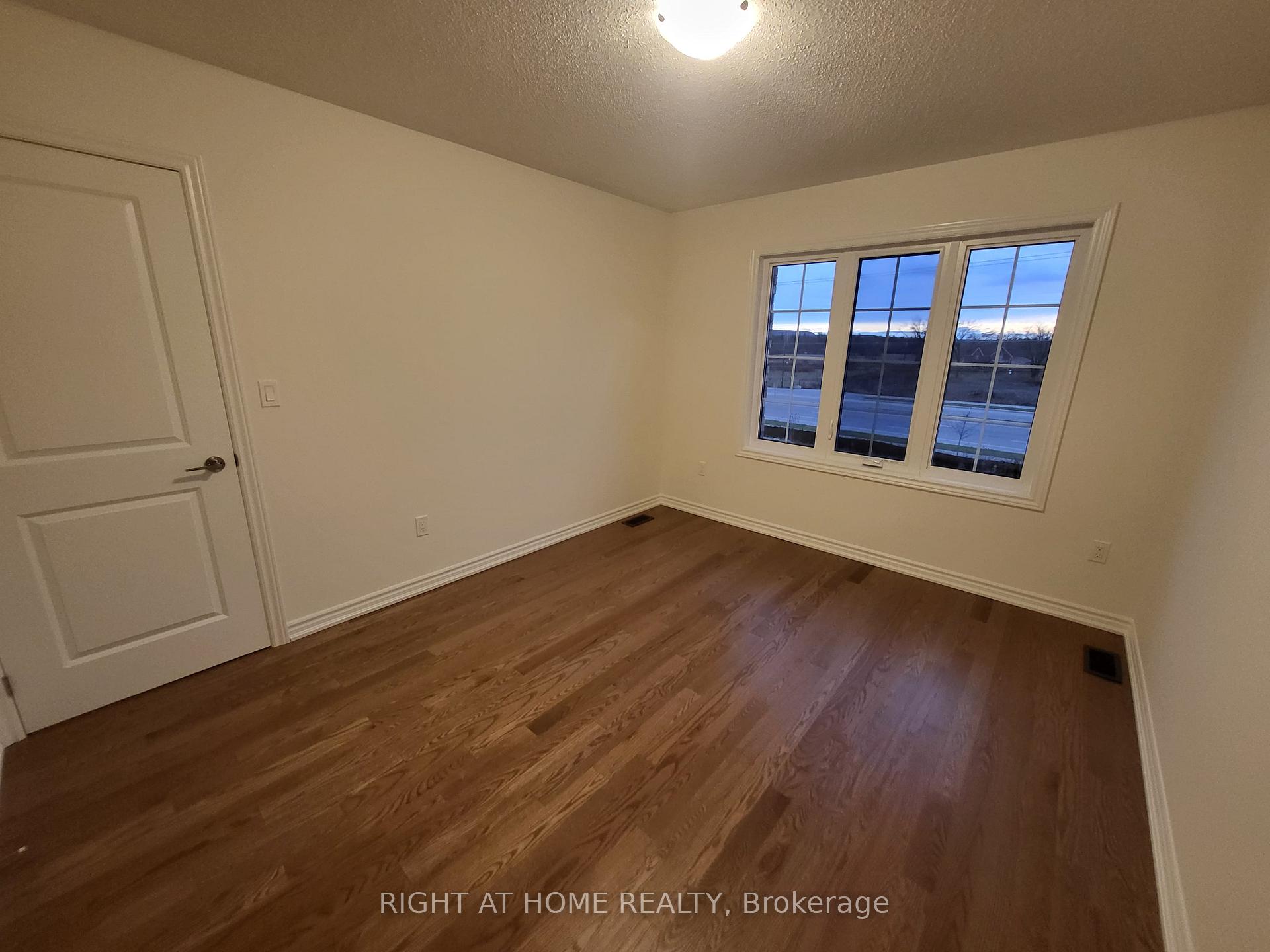 Photo 10 of 514 Celandine Terrace, Milton, Walker — HOMEH