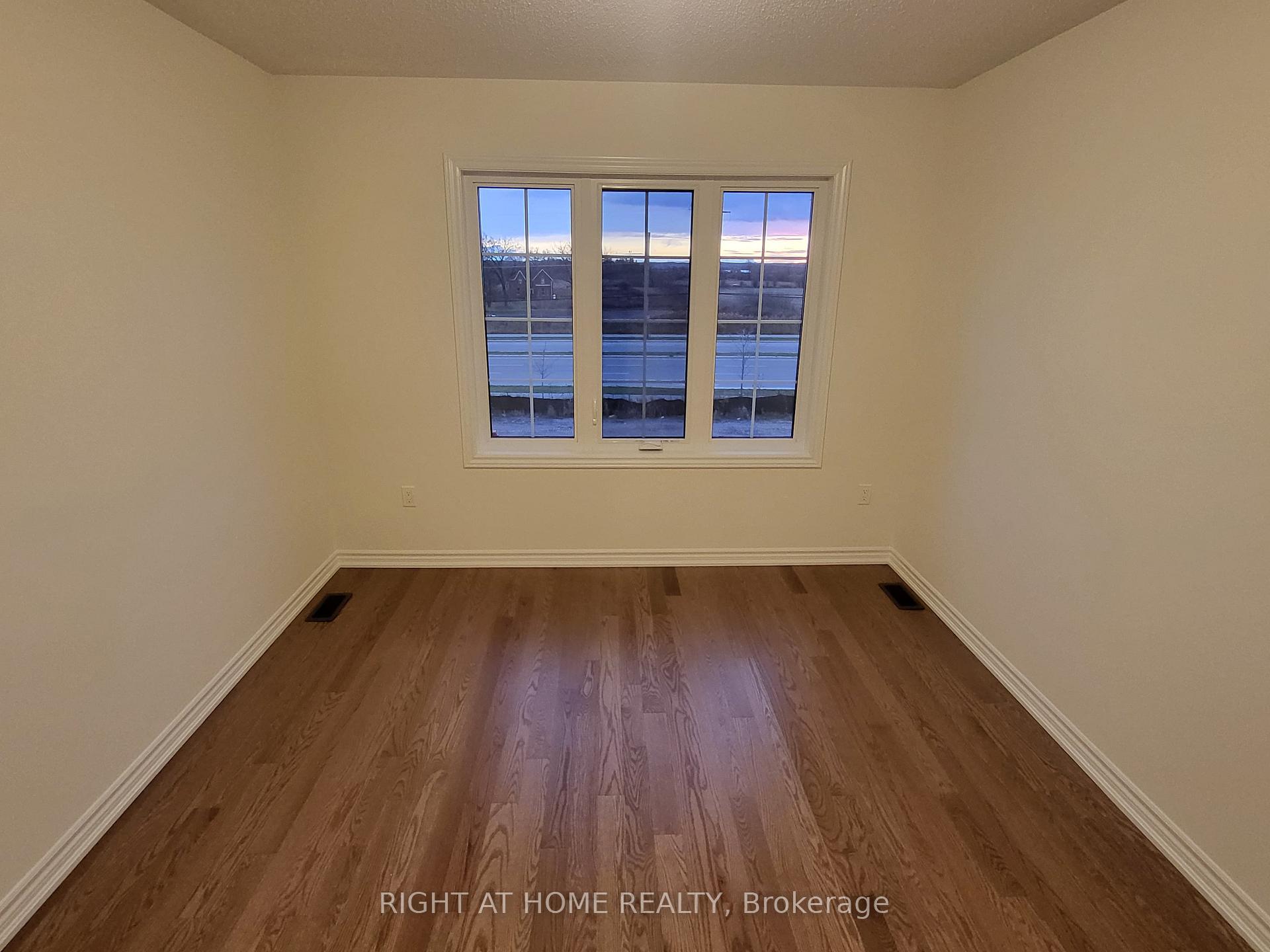 Photo 16 of 514 Celandine Terrace, Milton, Walker — HOMEH