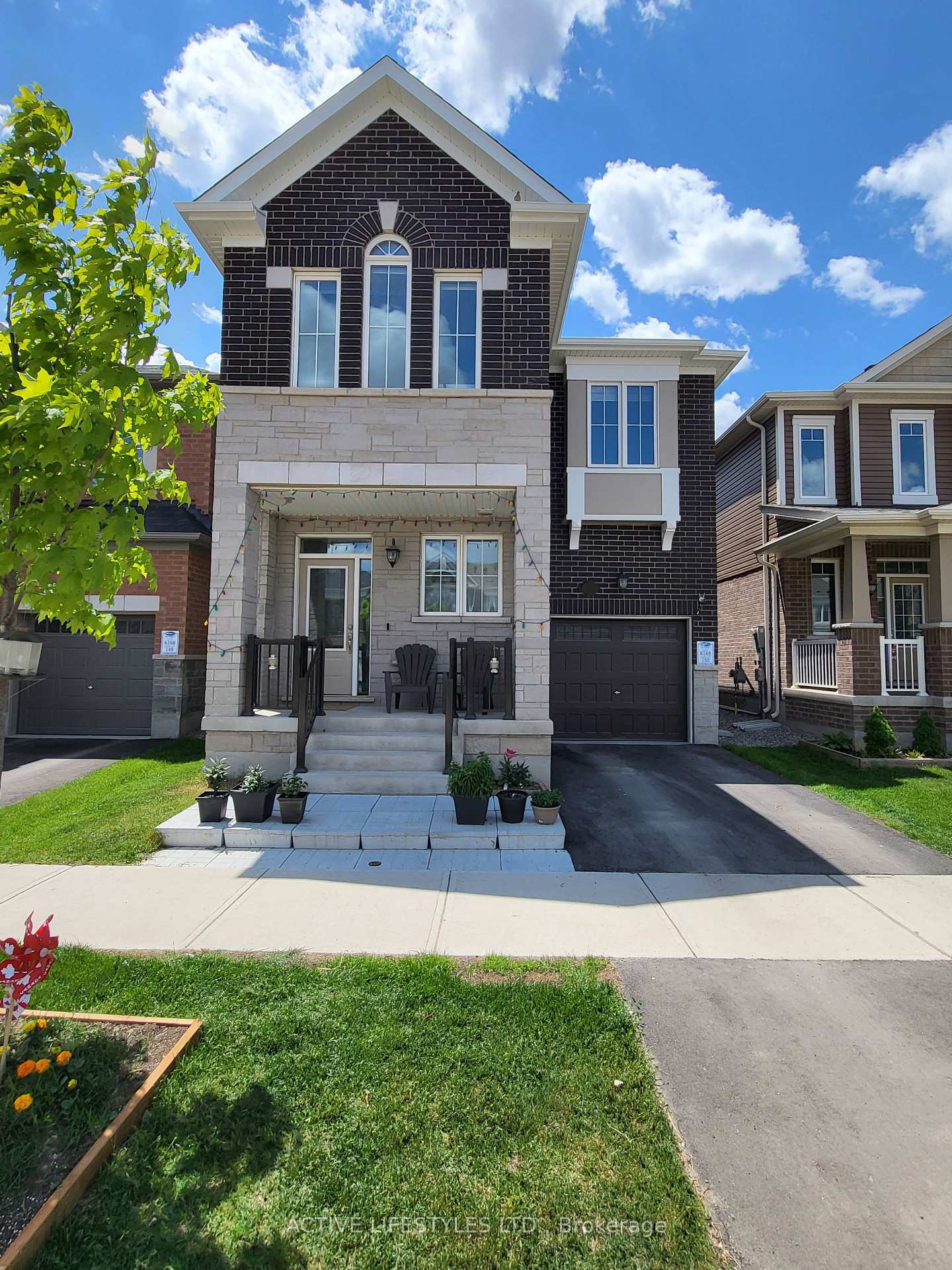 Front of 725 Kennedy Circle W