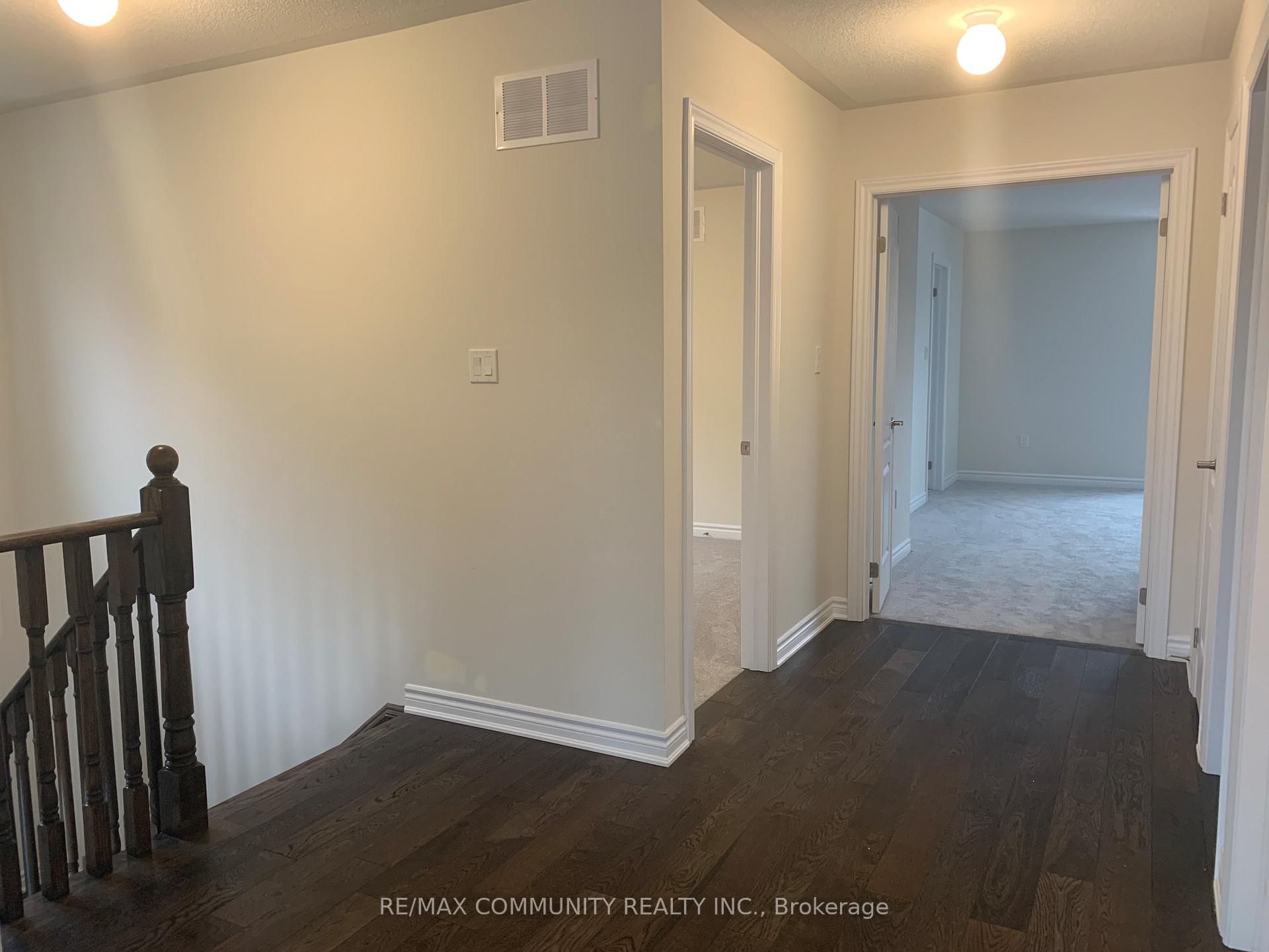Photo 6 of 22 Jardine Street, Brock, Beaverton — HOMEH