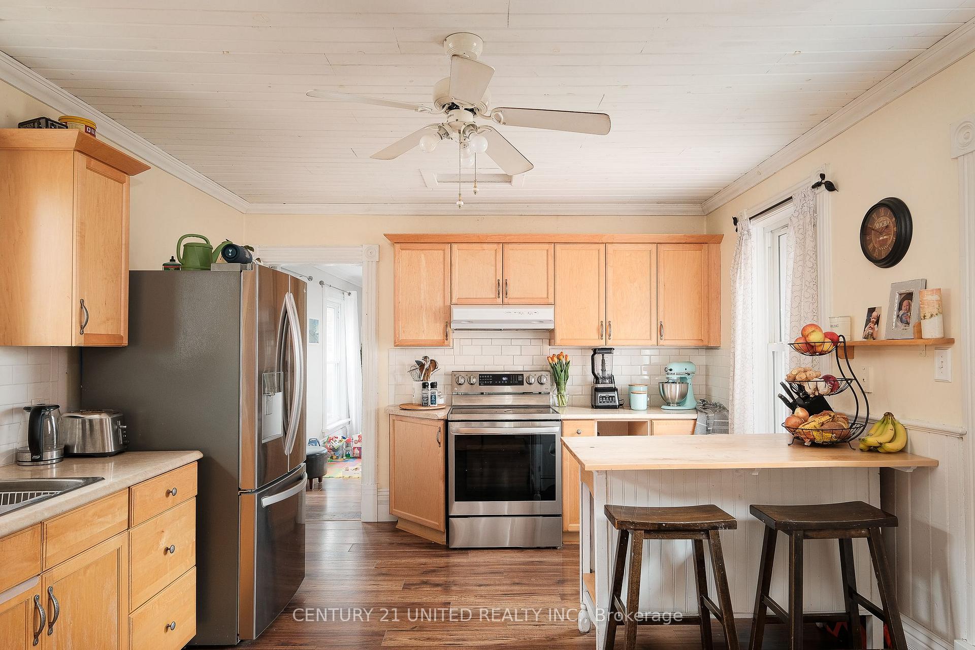 Photo 11 of 512 Parnell Street, Peterborough, Town Ward 3 — HOMEH