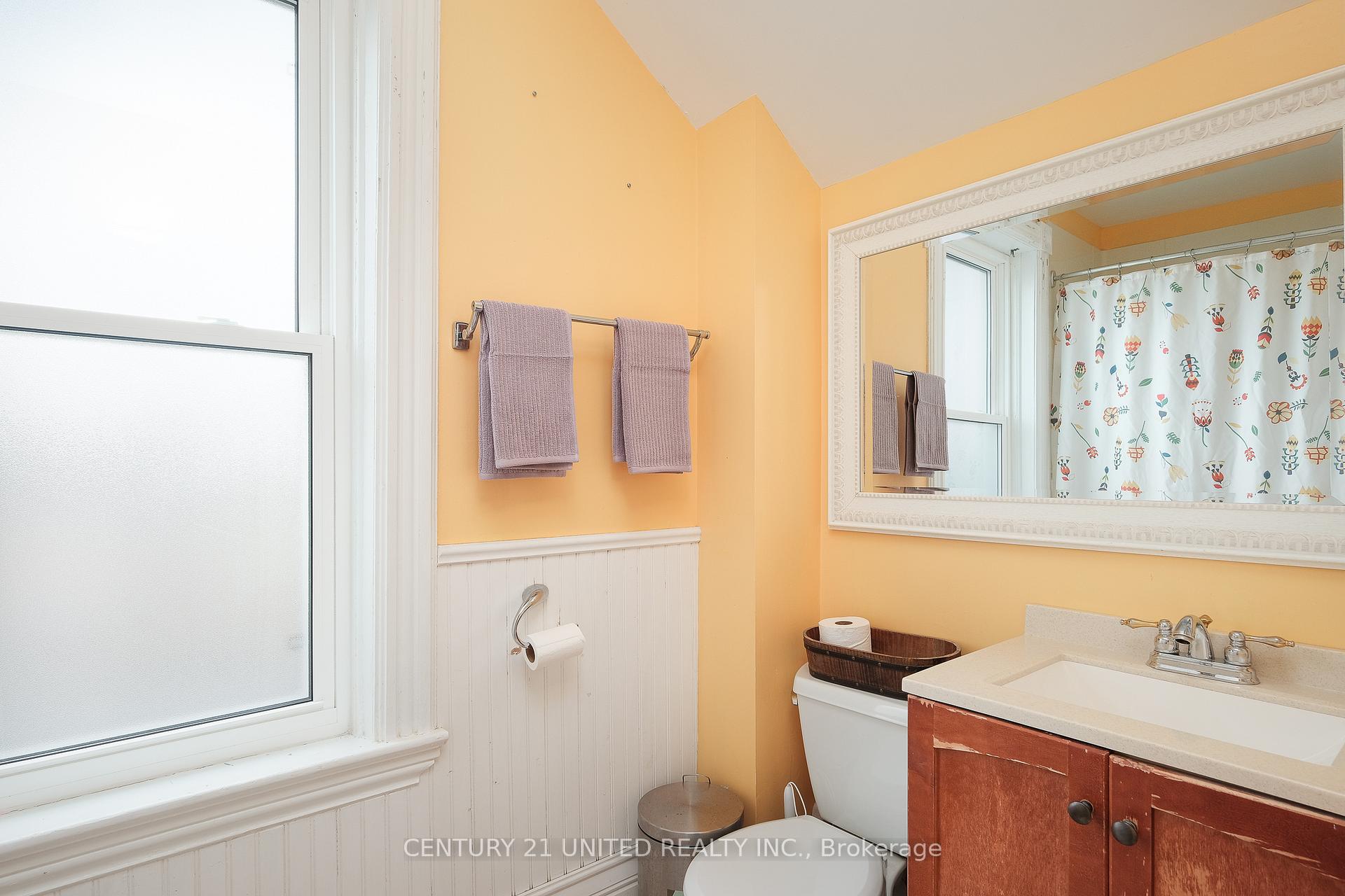 Photo 19 of 512 Parnell Street, Peterborough, Town Ward 3 — HOMEH