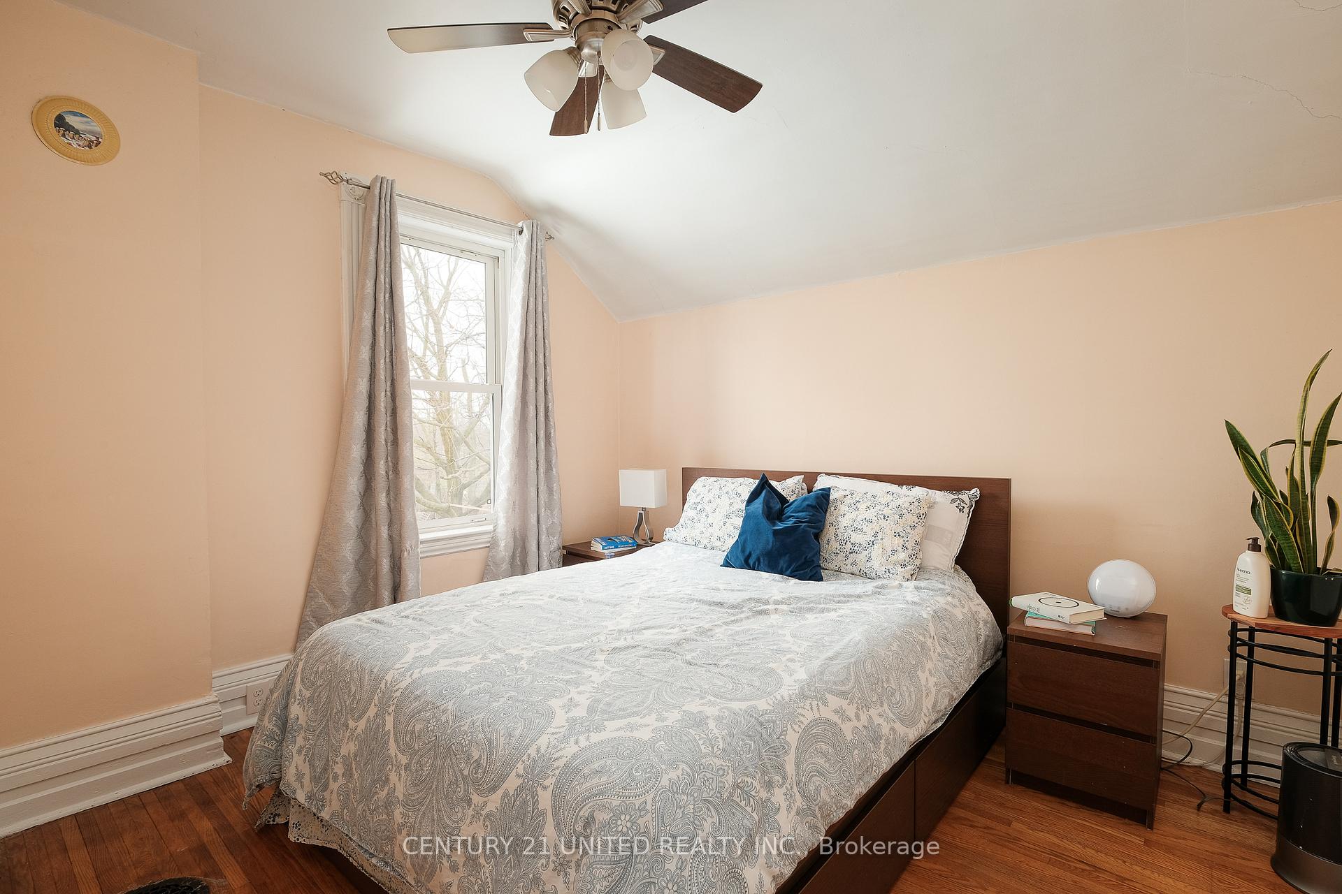 Photo 23 of 512 Parnell Street, Peterborough, Town Ward 3 — HOMEH
