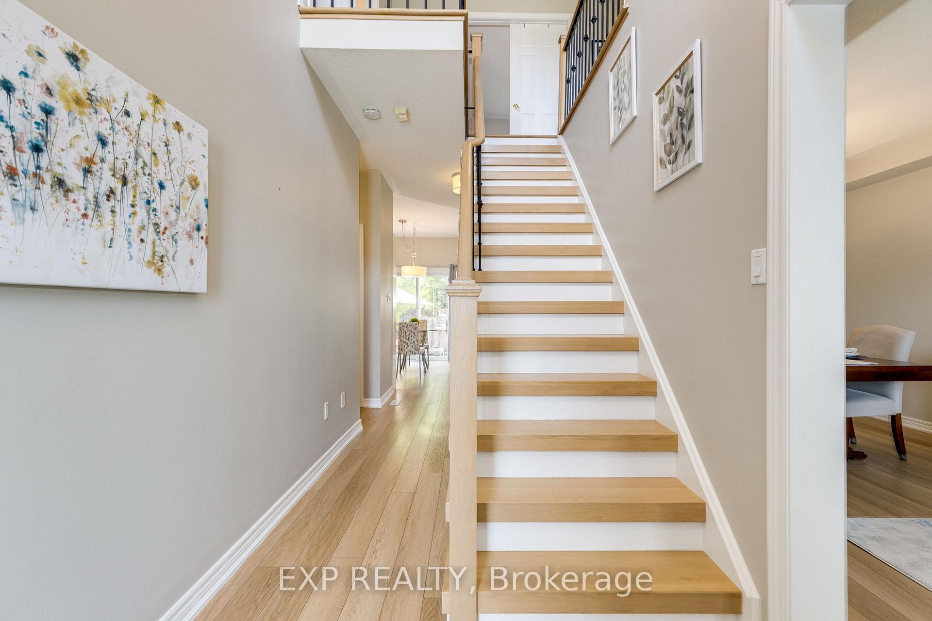 Photo 7 of 30 Earl Stewart Drive, Aurora, Bayview Wellington — HOMEH