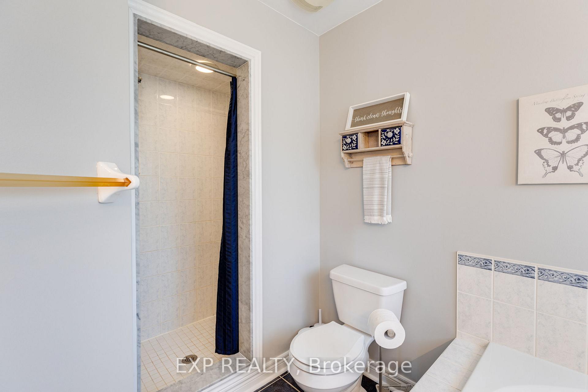 Photo 23 of 30 Earl Stewart Drive, Aurora, Bayview Wellington — HOMEH