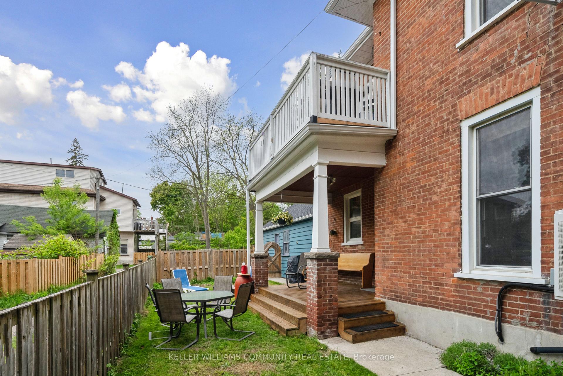 Photo 31 of 269 John Street, Peterborough, Town Ward 3 — HOMEH