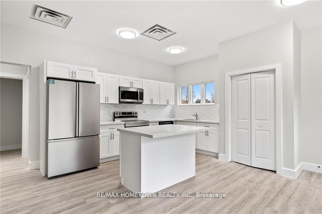 Photo 5 of Unit 3, 7829 Kent Boulevard, Brockville — HOMEH