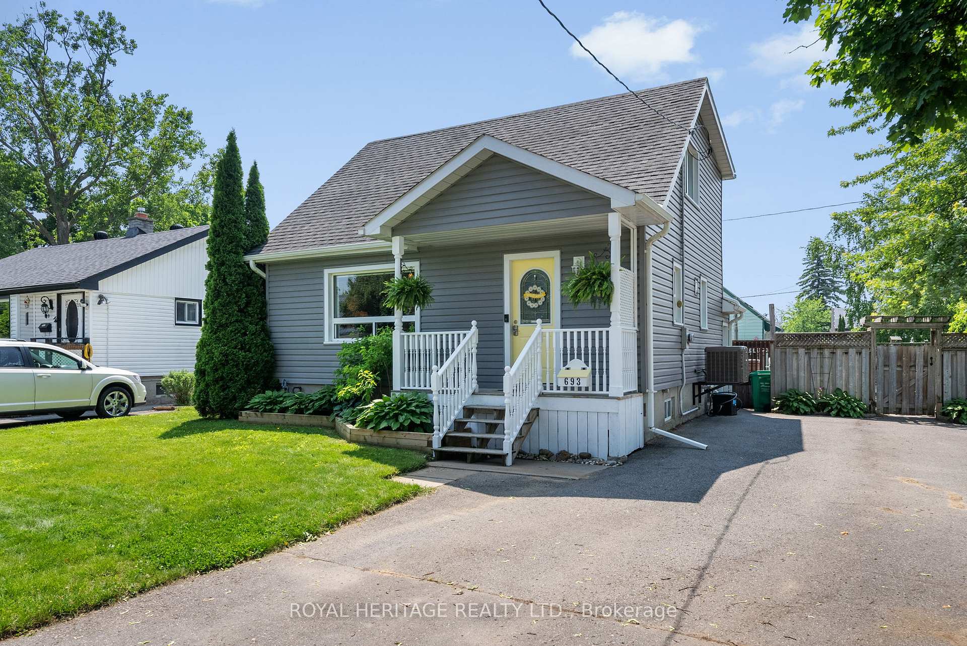 Front of 693 Hawley Street