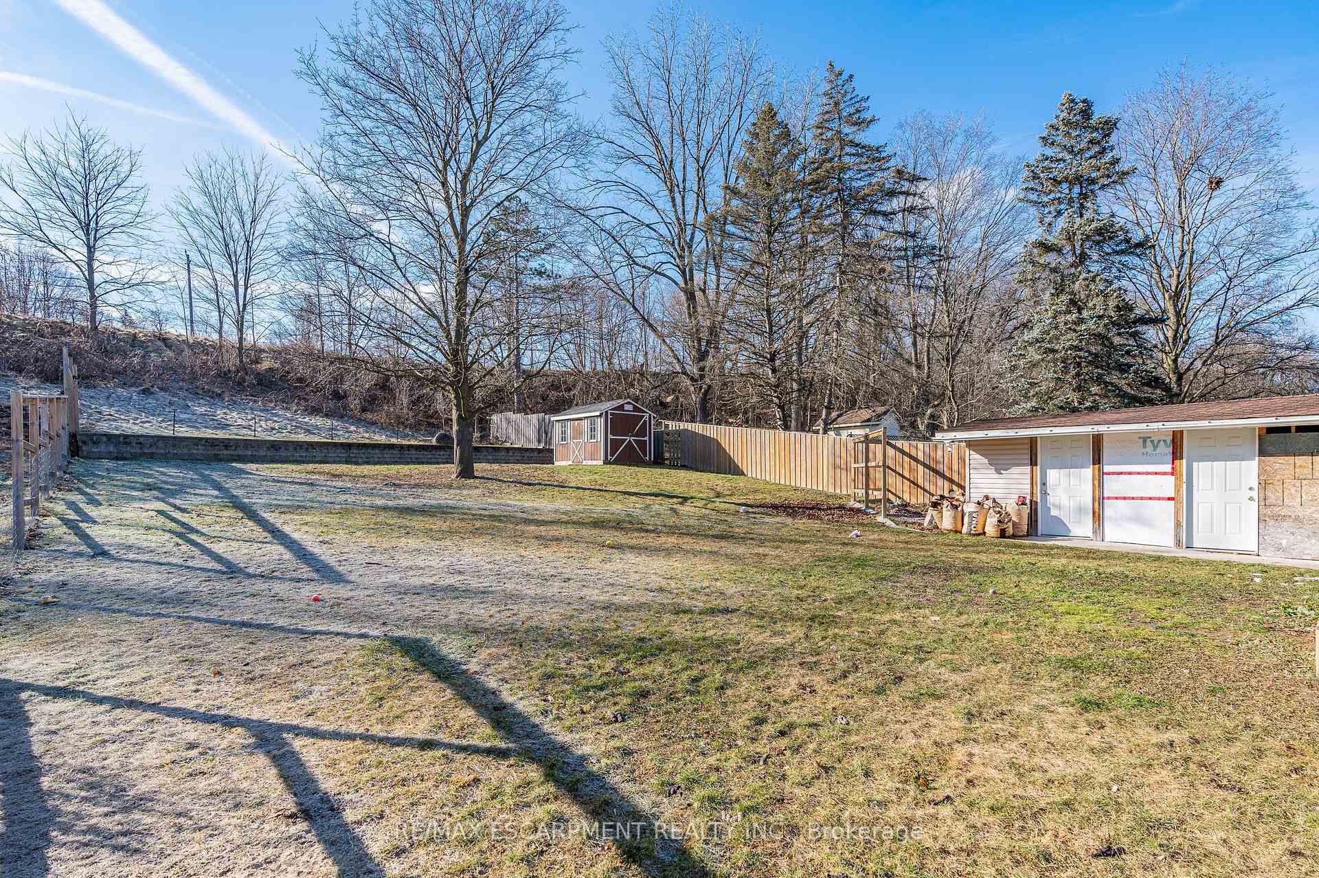Photo 13 of Unit Lower, 20 Glendale Road, Brant, Brantford Twp — HOMEH