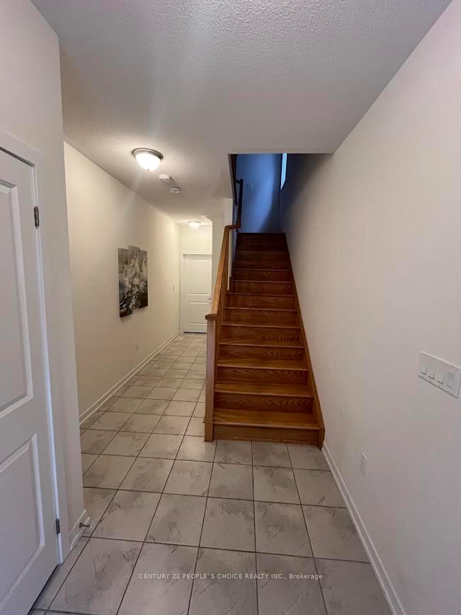 Photo 3 of 1550 Hilson Heights, Milton, Cobban — HOMEH