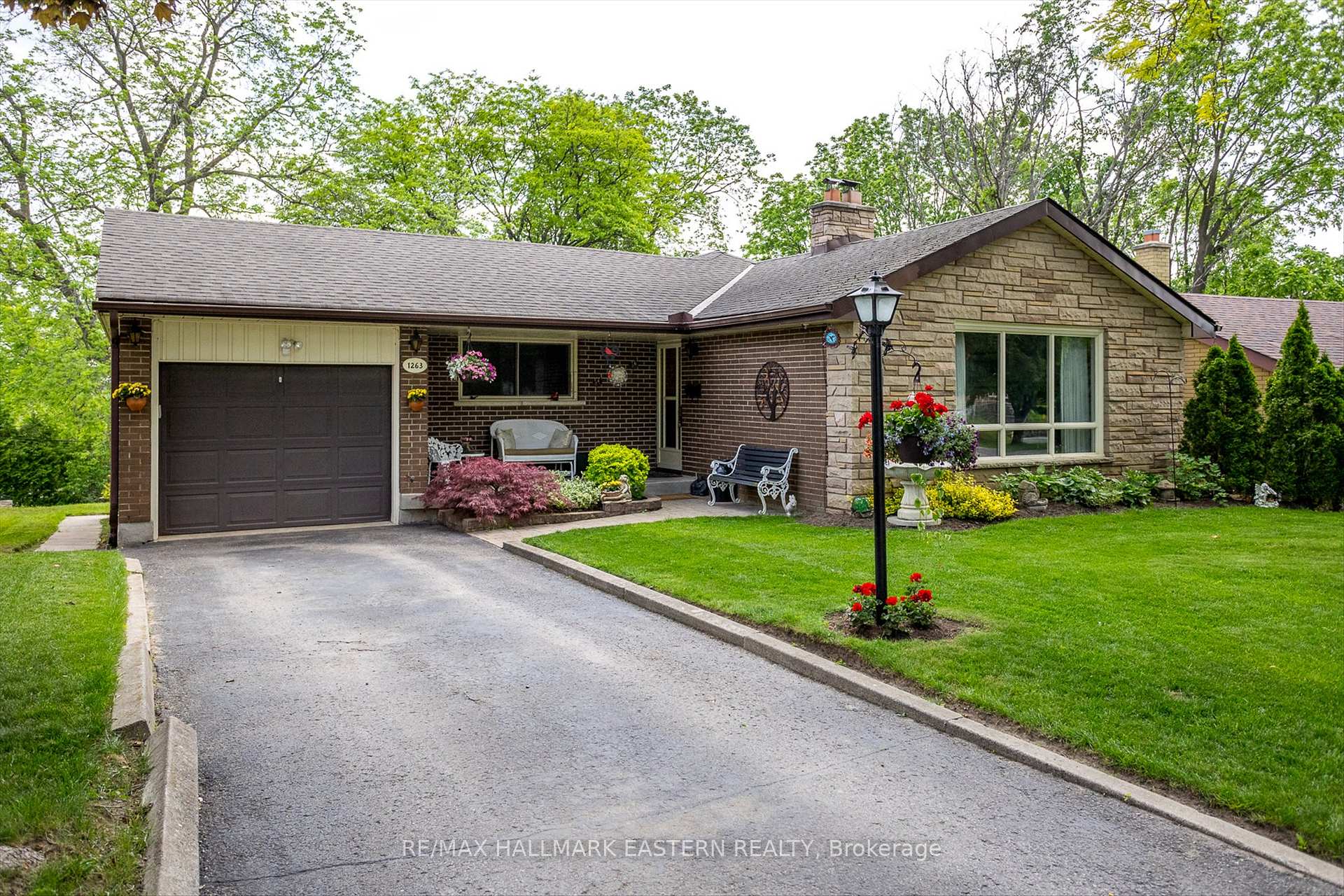 Photo 3 of 1263 Algonquin Boulevard, Peterborough, Northcrest Ward 5 — HOMEH