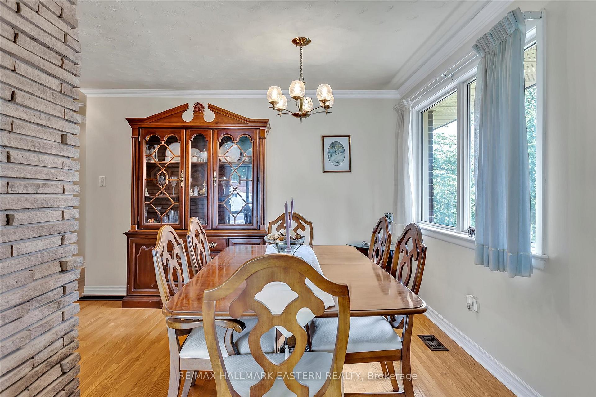 Photo 10 of 1263 Algonquin Boulevard, Peterborough, Northcrest Ward 5 — HOMEH